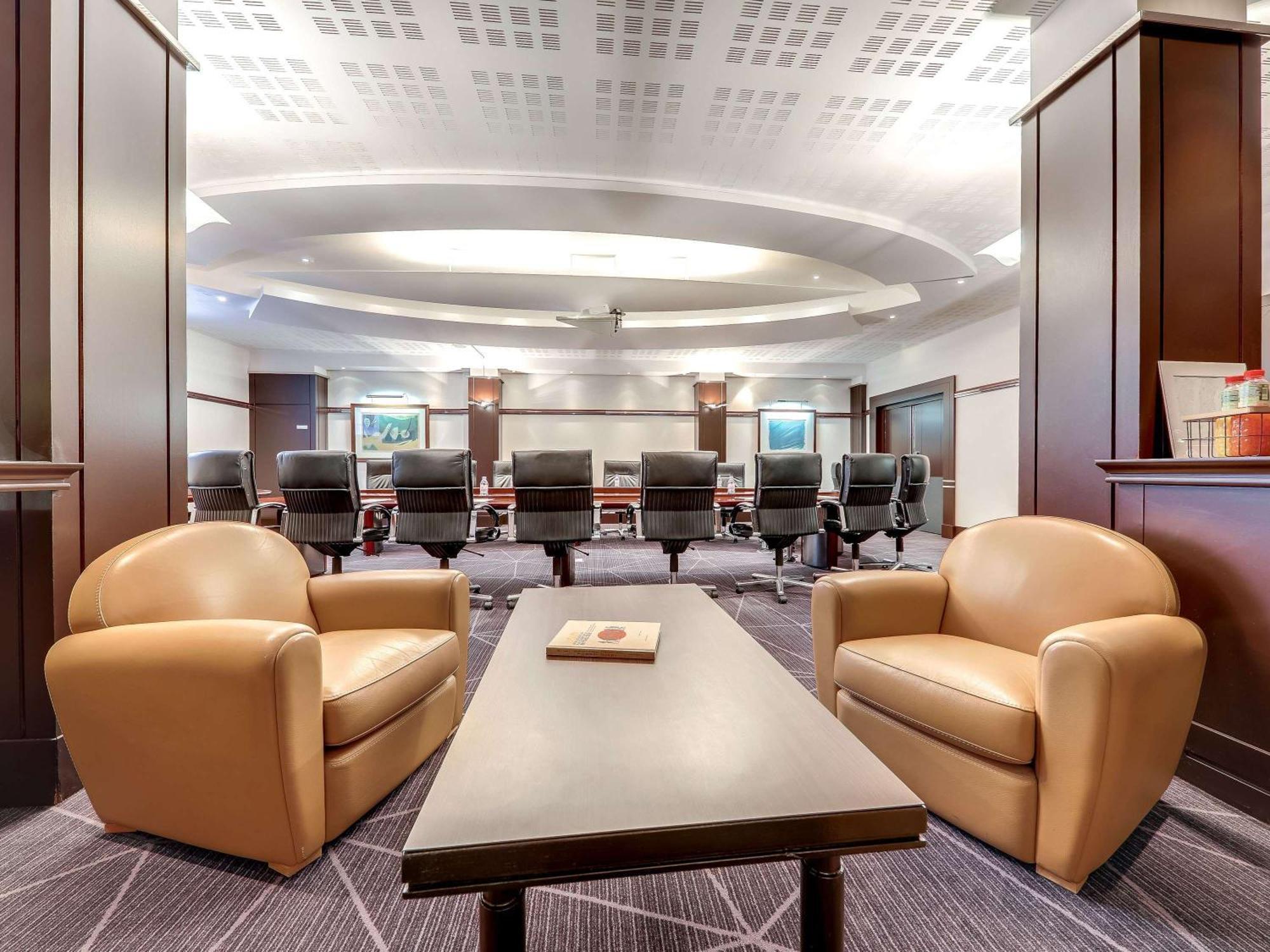 Mercure Paris Cdg Airport & Convention Hotel 4*