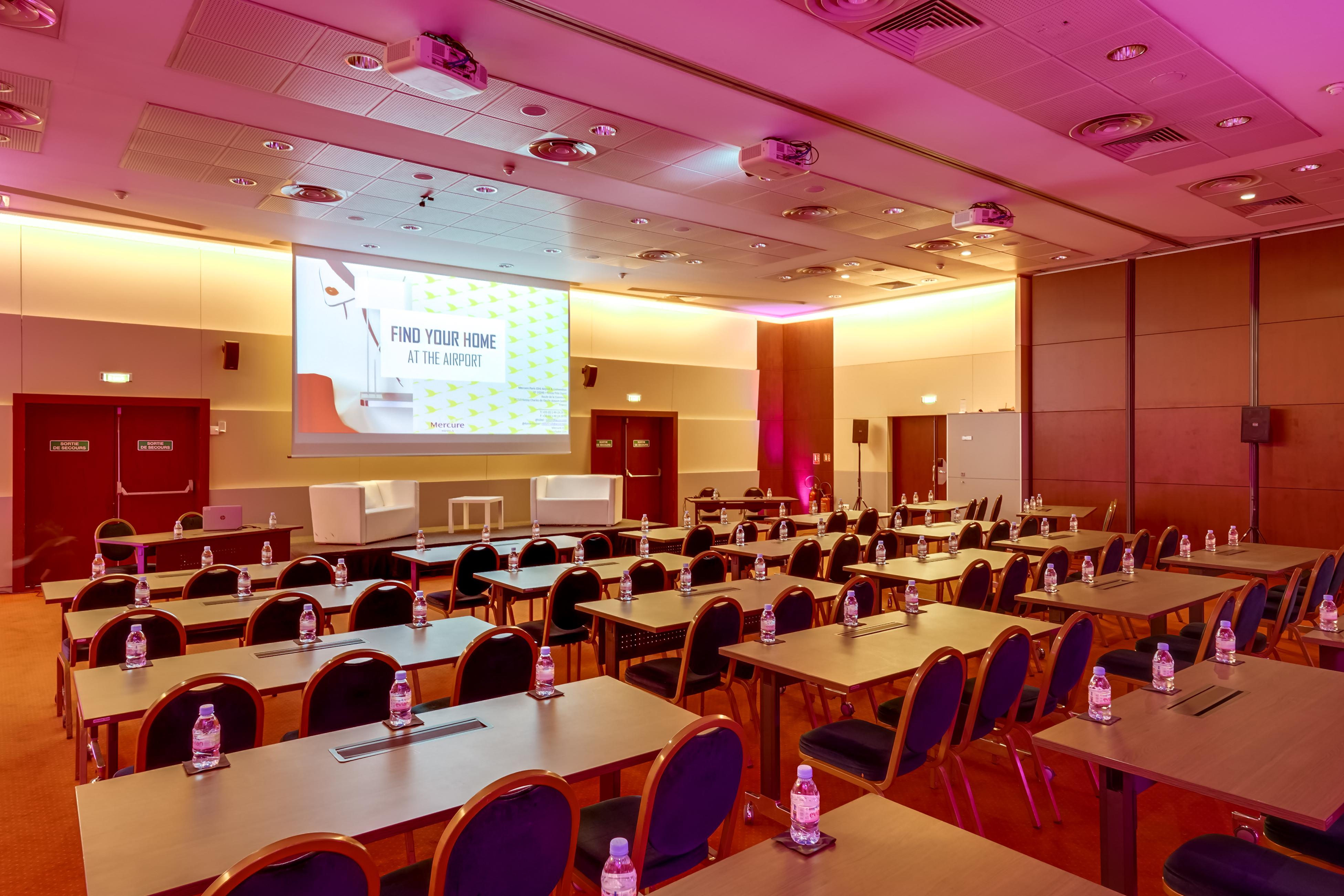 Mercure Paris Cdg Airport & Convention 4* Roissy-en-France