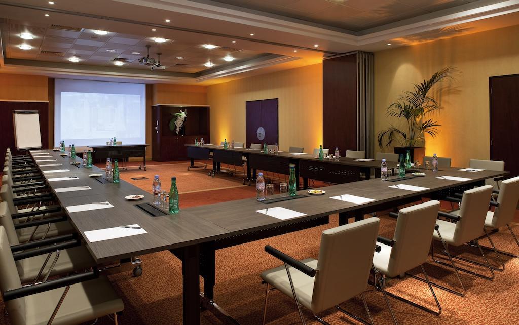 Hotel Mercure Paris Cdg Airport & Convention 4*